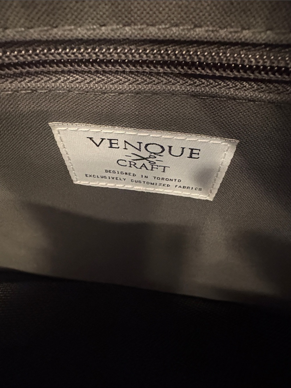 Venque Hamptons Briefcase - Picture 10 of 12